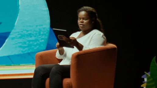 04 - Social Media ∙ Read to a child